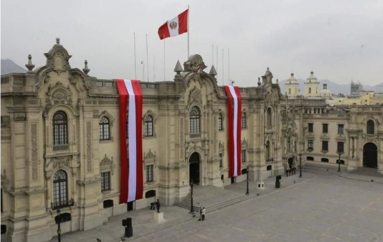 Sobre el desempeño del Estado La única manera que el Estado, y por ende el país, logre cumplir sus funciones es a través de la creación de partidos políticos sólidos